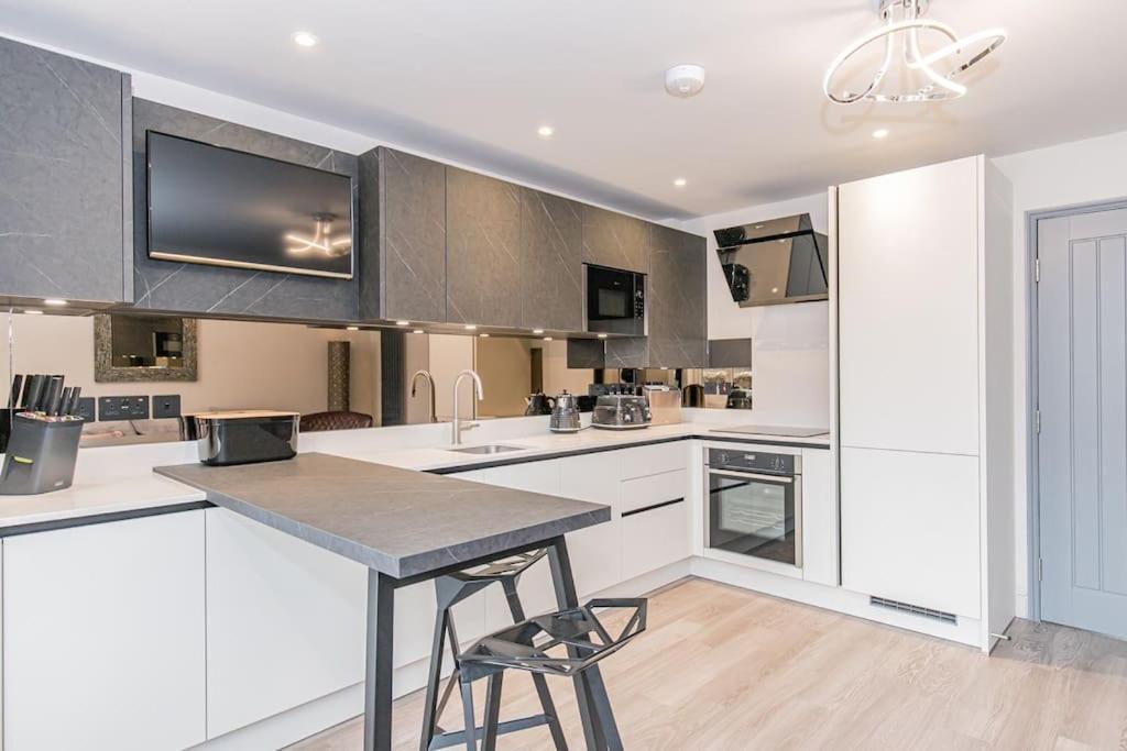 Flat 1, 161 Crescent Road Luxury Apartment Oxford
